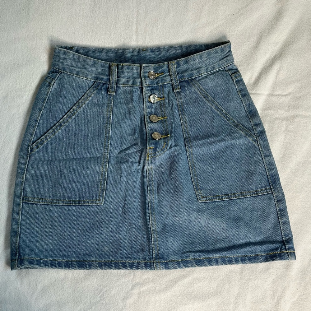 🍒 Shein Denim Skirt Size Small!
